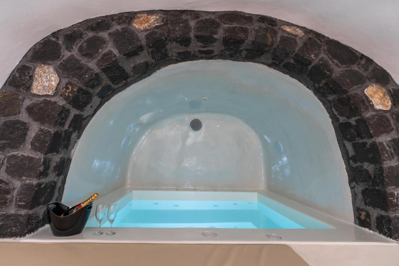 Cally Cave House Фира Екстериор снимка