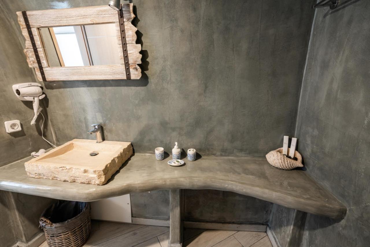 Cally Cave House Фира Екстериор снимка